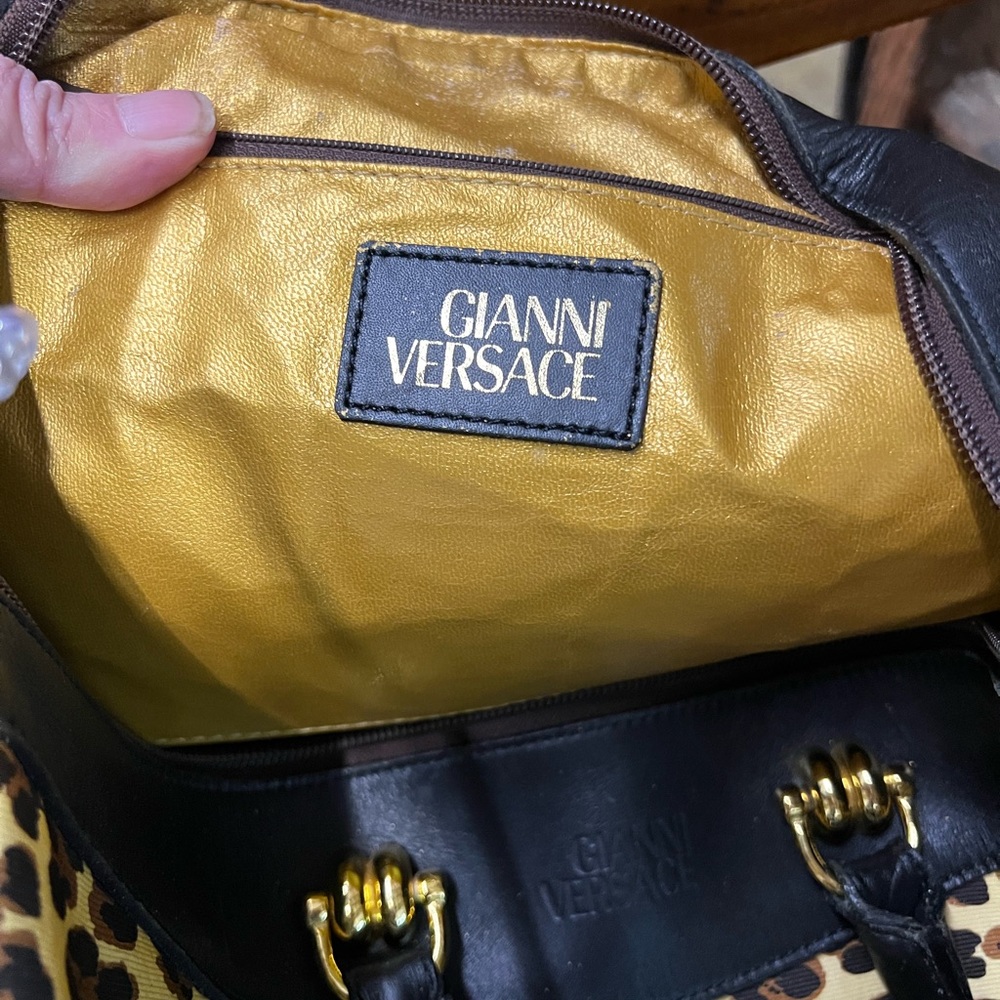 Gianni Versace Leopard Print Handbag with Black Accents - Picture 11 of 15